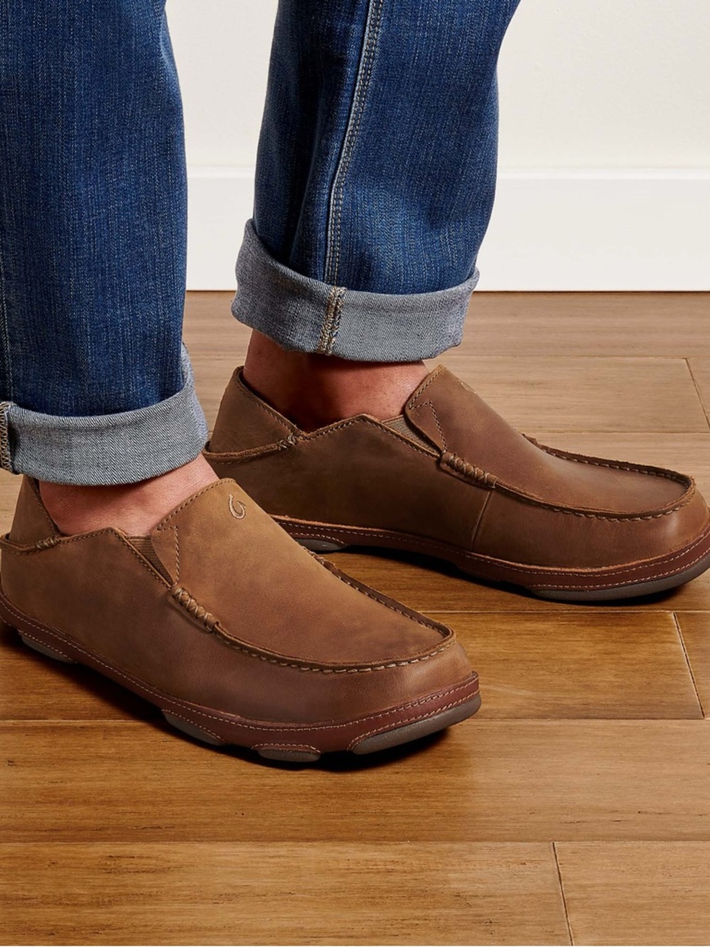 *Two Right Shoes* Olukai Moloa Leather Camel Brown Slip On Loafer Shoes